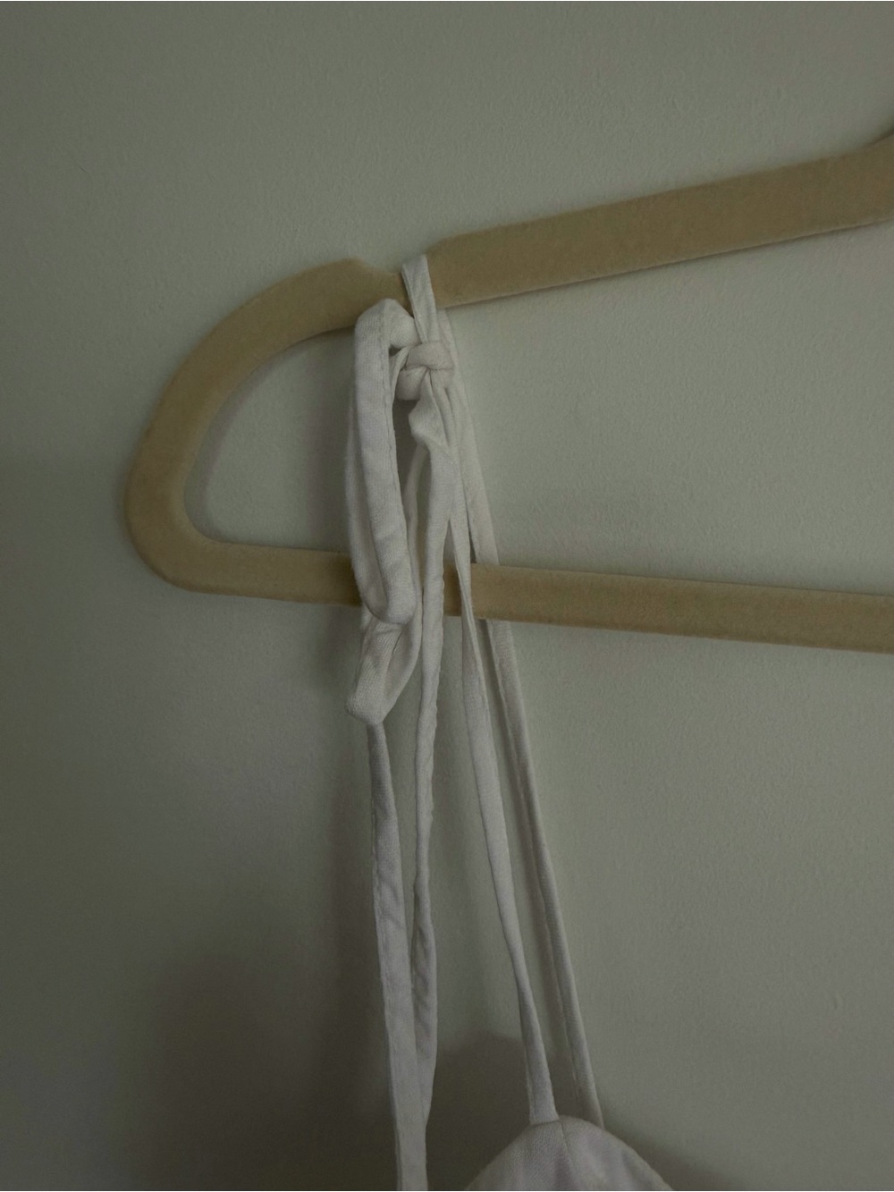 Dynamite White Linen Blend Peplum Cami | Tie Straps | Size Large - Picture 8 of 8